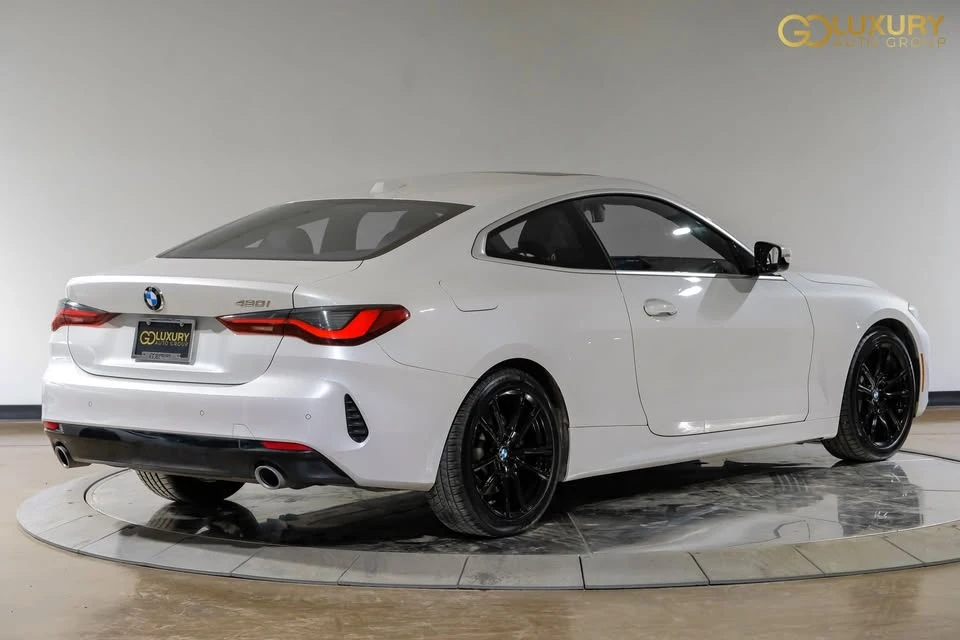 2025 BMW 4 Series - Image 10 of 20