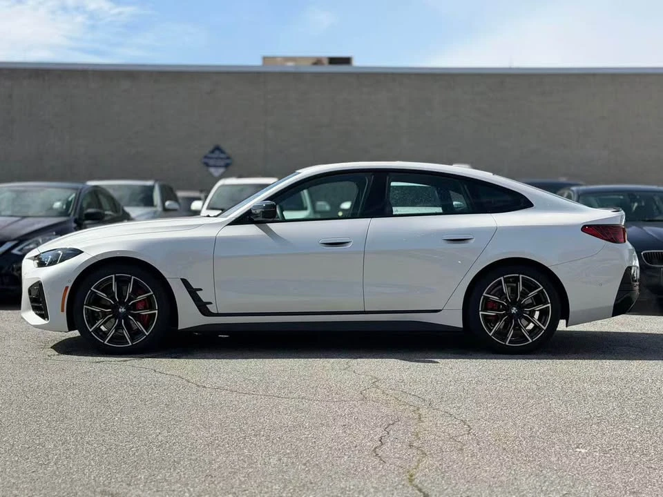 2025 BMW 4 Series - Image 8 of 9