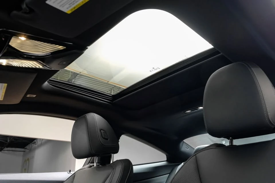 2025 BMW 4 Series - Image 5 of 20