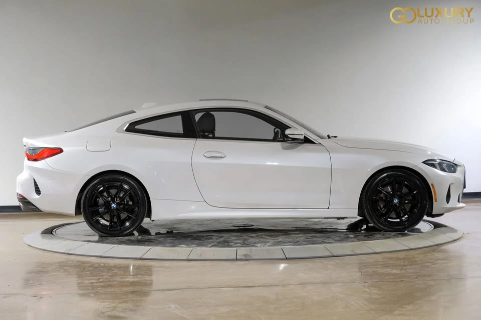 2025 BMW 4 Series - Image 9 of 20