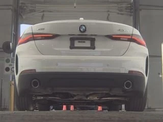 2025 BMW 4 Series - Image 9 of 11