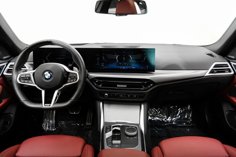 2025 BMW 4 Series - Image 18 of 20