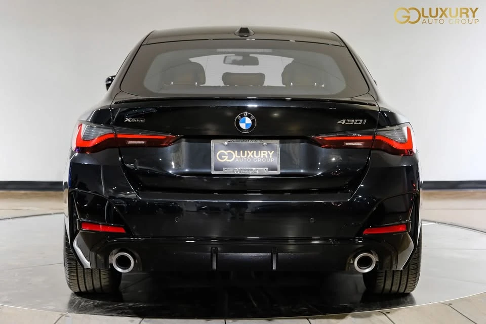 2025 BMW 4 Series - Image 10 of 20
