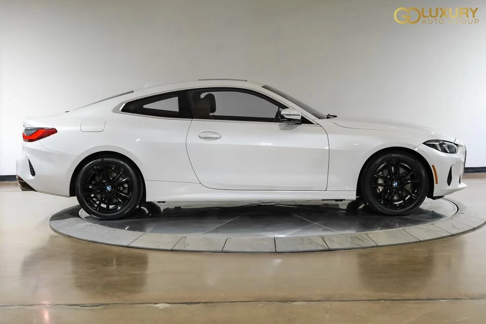 2025 BMW 4 Series - Image 9 of 20