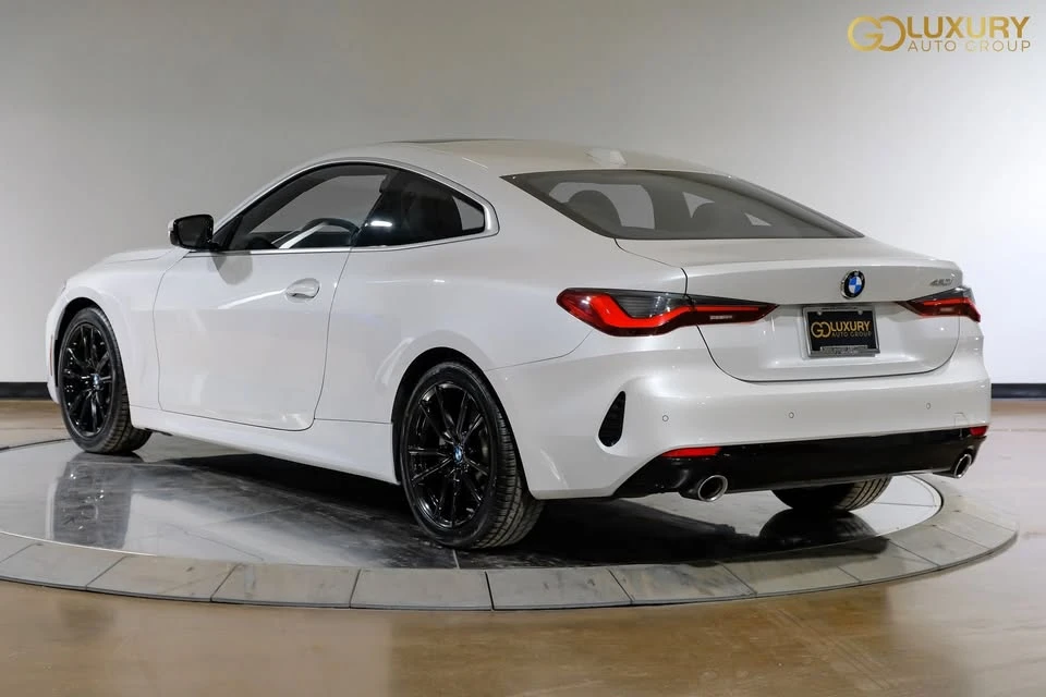2025 BMW 4 Series - Image 12 of 20