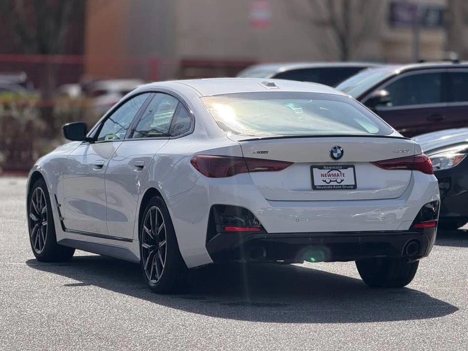 2025 BMW 4 Series - Image 7 of 12