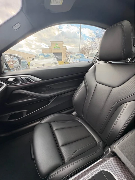 2025 BMW 4 Series - Image 16 of 17