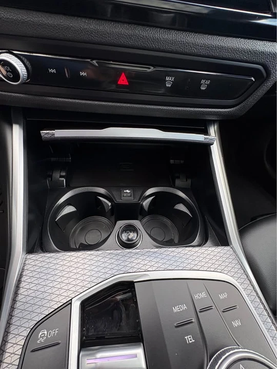 2025 BMW 4 Series - Image 13 of 17
