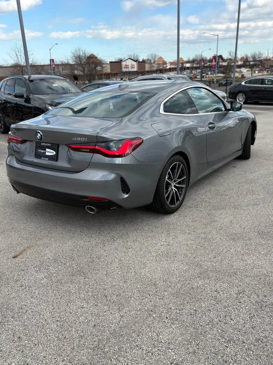 2025 BMW 4 Series - Image 6 of 17