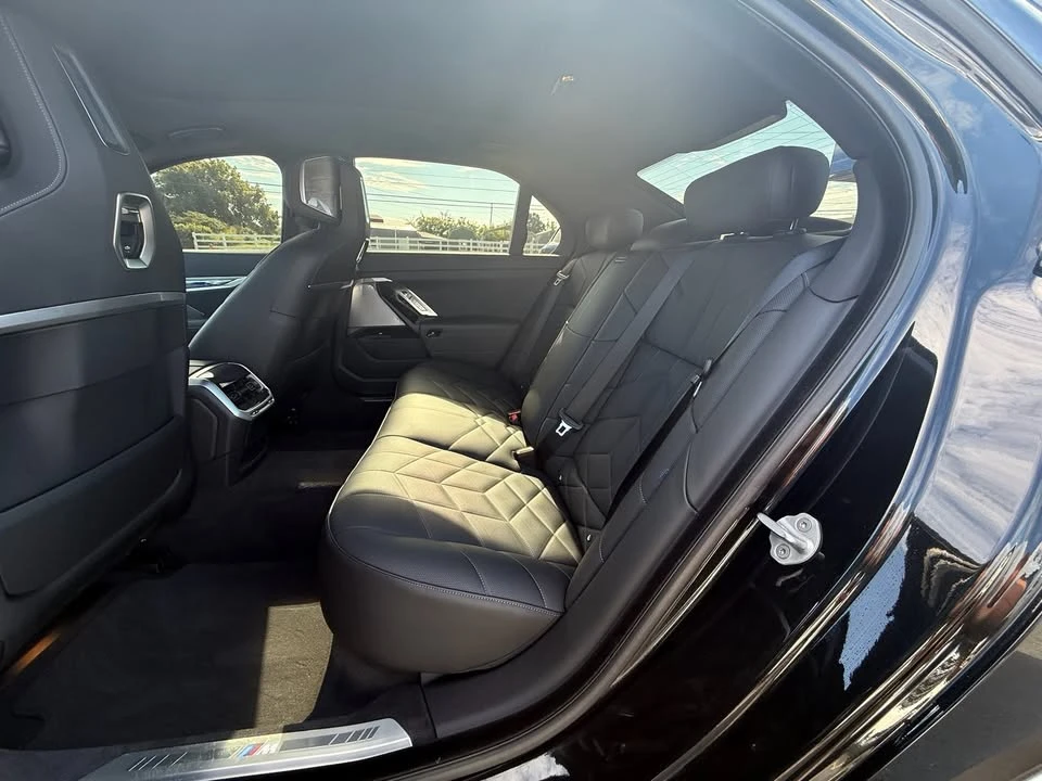 2025 BMW G70 7 Series - Image 19 of 20
