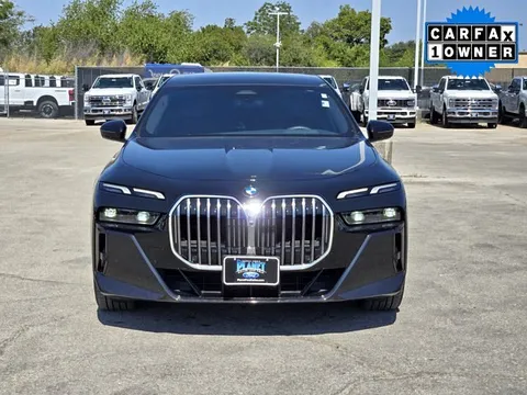 2025 BMW 7 Series 740i
