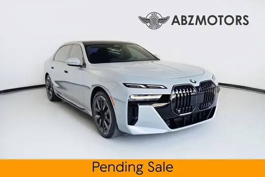 2025 BMW 7 Series 740i RWD