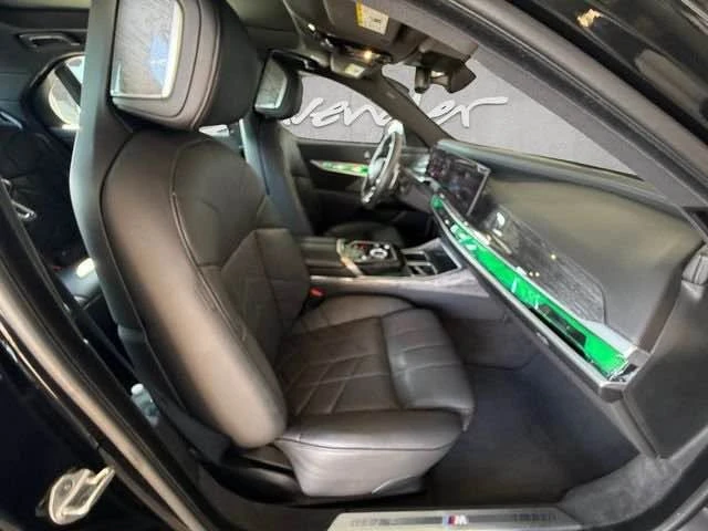 2025 BMW G70 7 Series - Image 13 of 14
