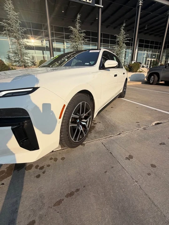 2025 BMW G70 7 Series - Image 2 of 10