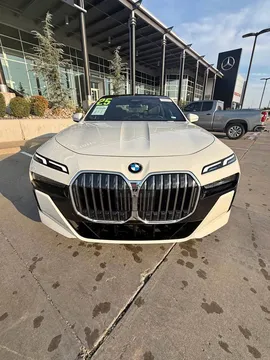 2025 BMW 7 Series 740i Sedan 4D