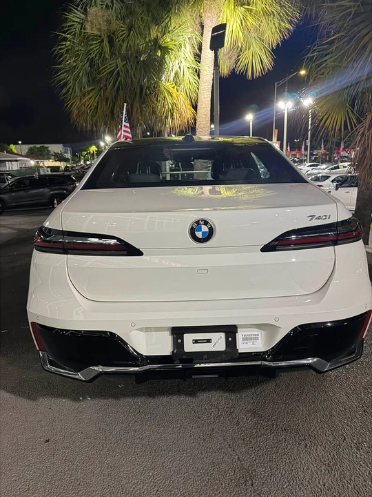2025 BMW G70 7 Series - Image 2 of 8