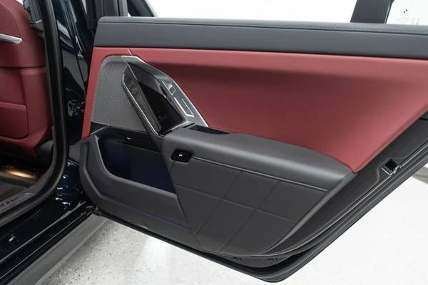 2025 BMW G70 7 Series - Image 14 of 21