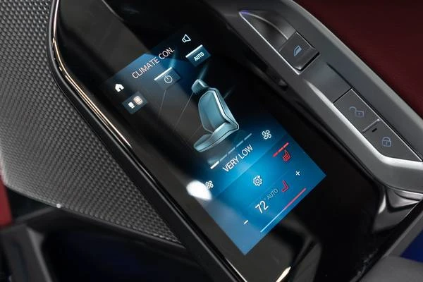 2025 BMW G70 7 Series - Image 17 of 21