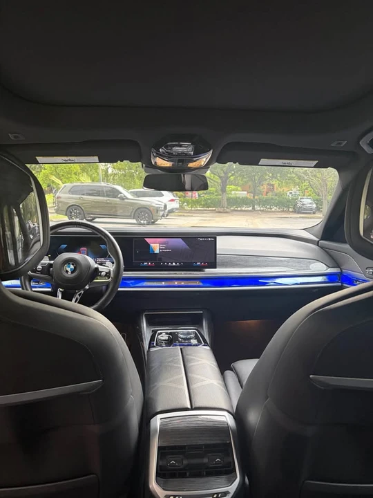 2025 BMW G70 7 Series - Image 2 of 3