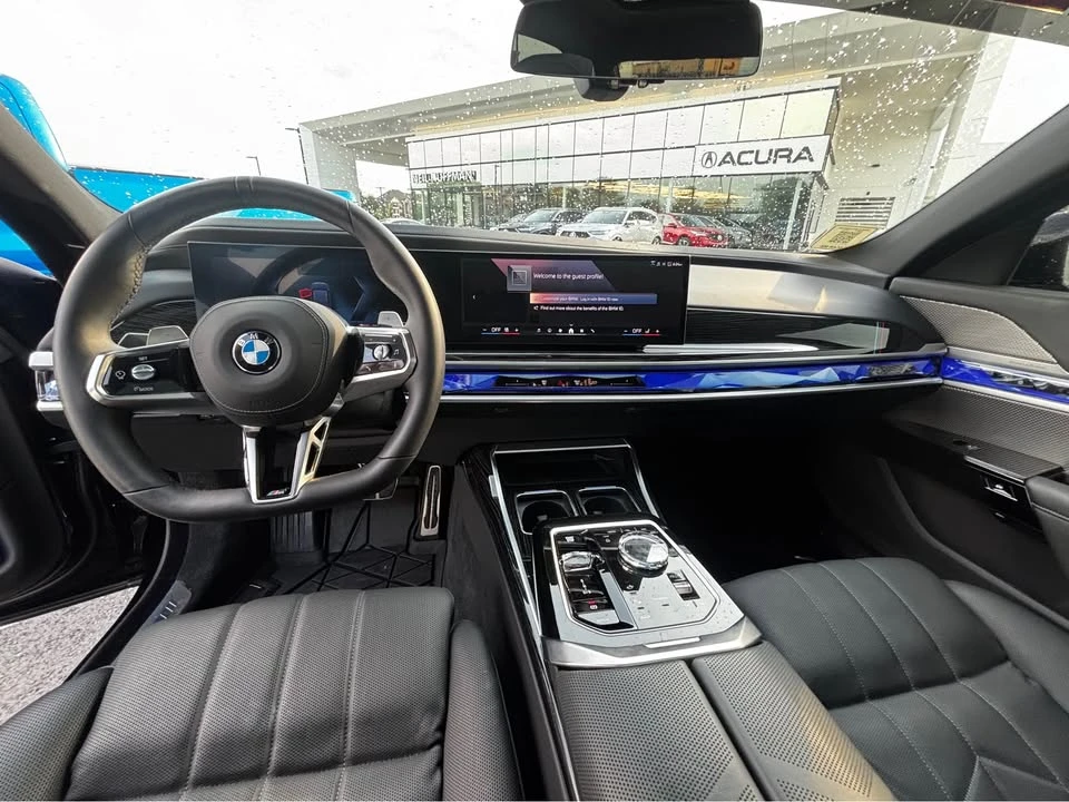 2025 BMW G70 7 Series - Image 6 of 9