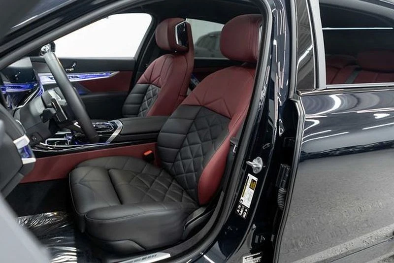 2025 BMW G70 7 Series - Image 7 of 12