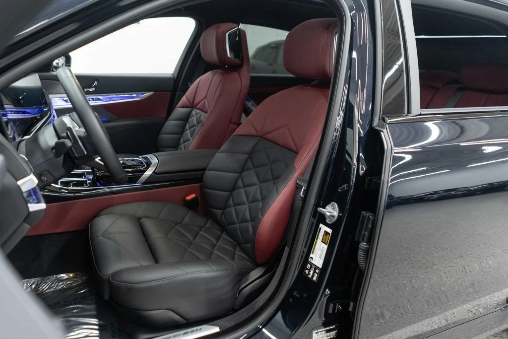 2025 BMW G70 7 Series - Image 7 of 12