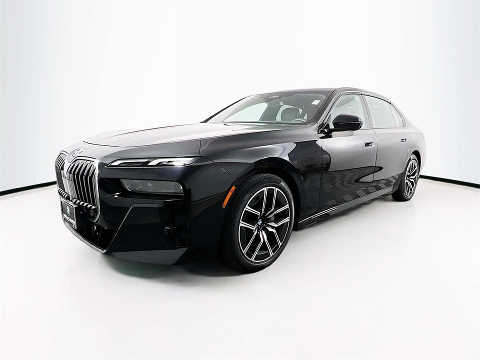2025 BMW G70 7 Series - Image 4 of 12