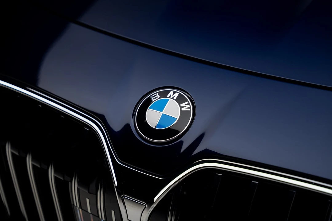 2025 BMW G70 7 Series - Image 12 of 12