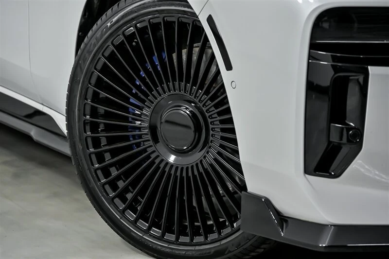 2025 BMW G70 7 Series - Image 3 of 21