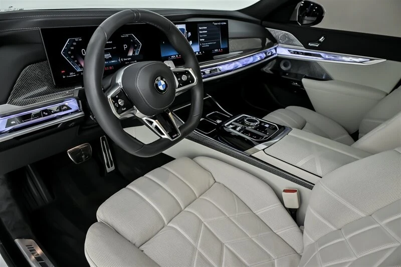 2025 BMW G70 7 Series - Image 19 of 21