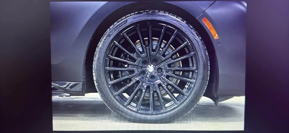 2025 BMW G70 7 Series - Image 15 of 15