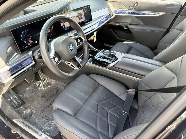 2025 BMW G70 7 Series - Image 18 of 20