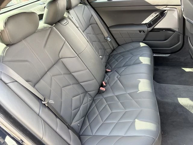 2025 BMW G70 7 Series - Image 13 of 20