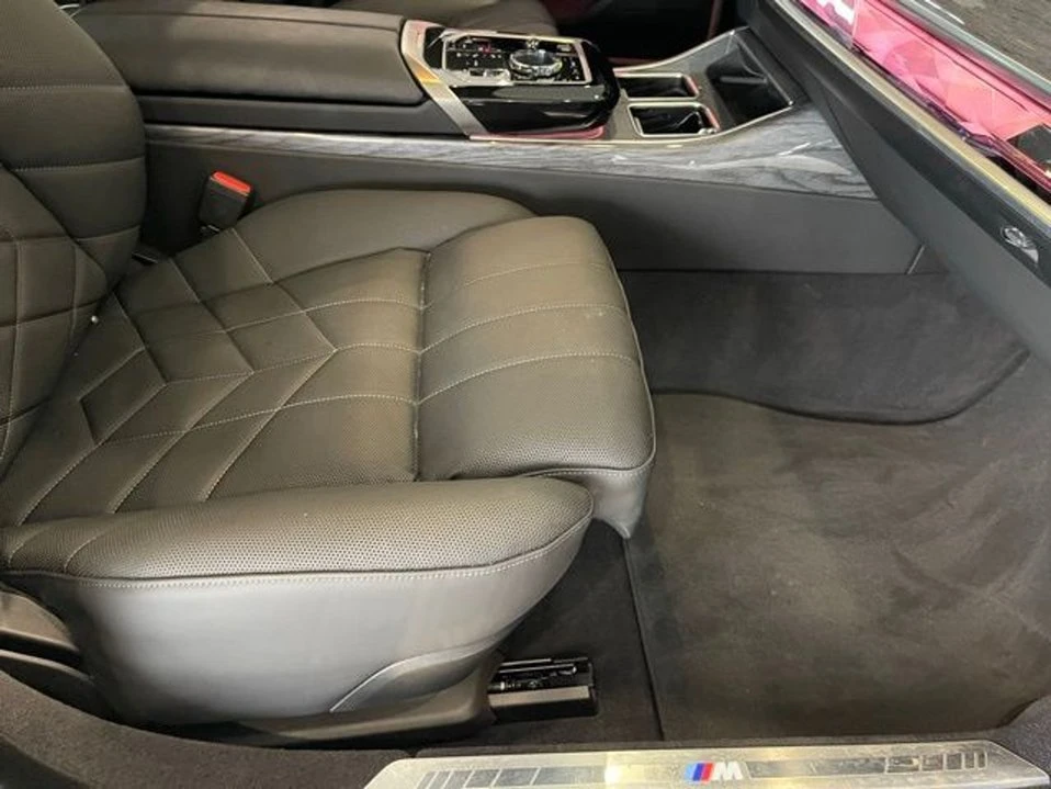 2025 BMW G70 7 Series - Image 17 of 20