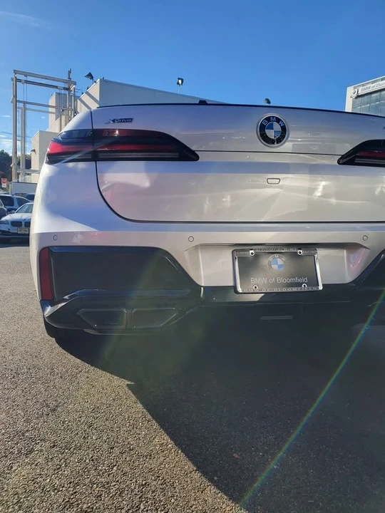 2025 BMW G70 7 Series - Image 7 of 18