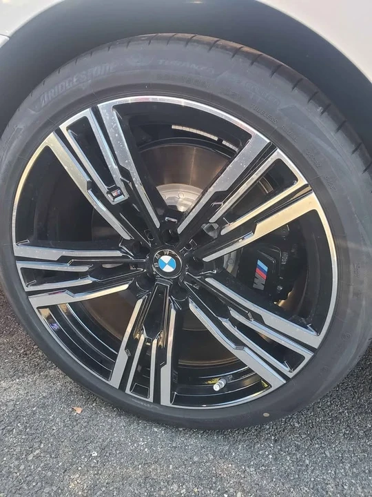 2025 BMW G70 7 Series - Image 9 of 18
