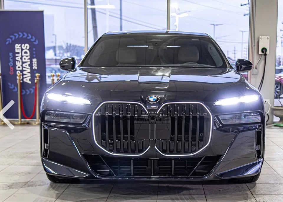 2025 BMW G70 7 Series - Image 2 of 6
