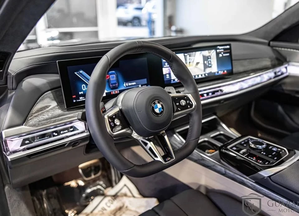 2025 BMW G70 7 Series - Image 5 of 6