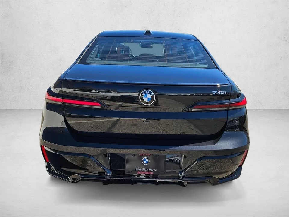 2025 BMW G70 7 Series - Image 7 of 20