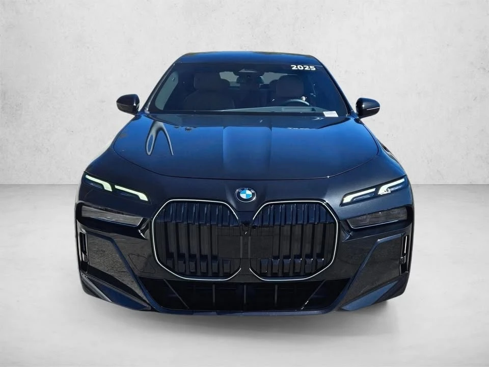 2025 BMW G70 7 Series - Image 2 of 20