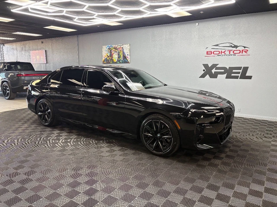 2025 BMW G70 7 Series - Image 2 of 12