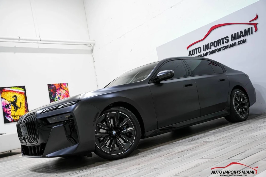 2025 BMW G70 7 Series - Image 7 of 12
