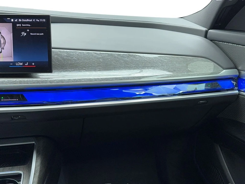 2025 BMW G70 7 Series - Image 20 of 21