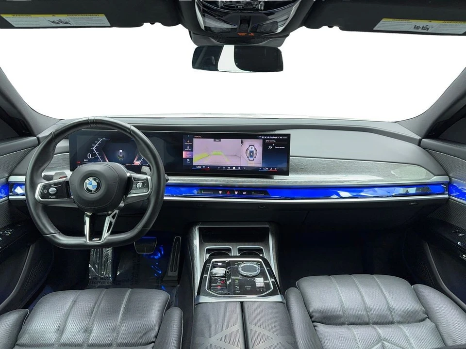 2025 BMW G70 7 Series - Image 16 of 21