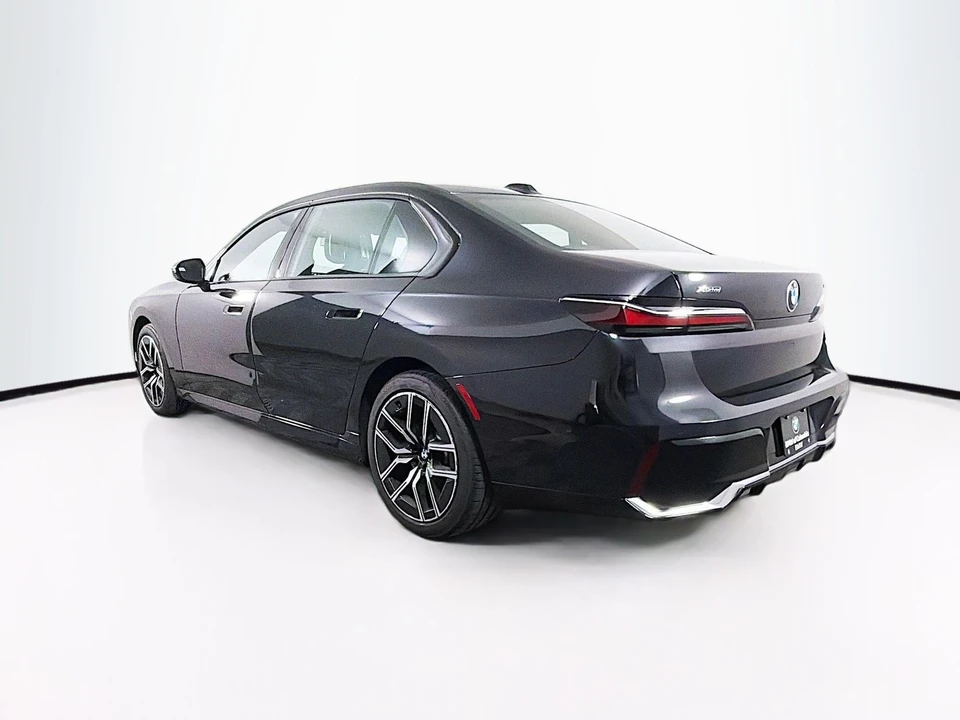 2025 BMW G70 7 Series - Image 6 of 21