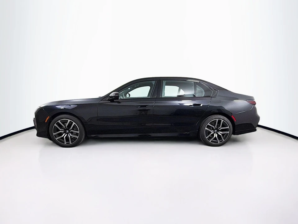 2025 BMW G70 7 Series - Image 5 of 21