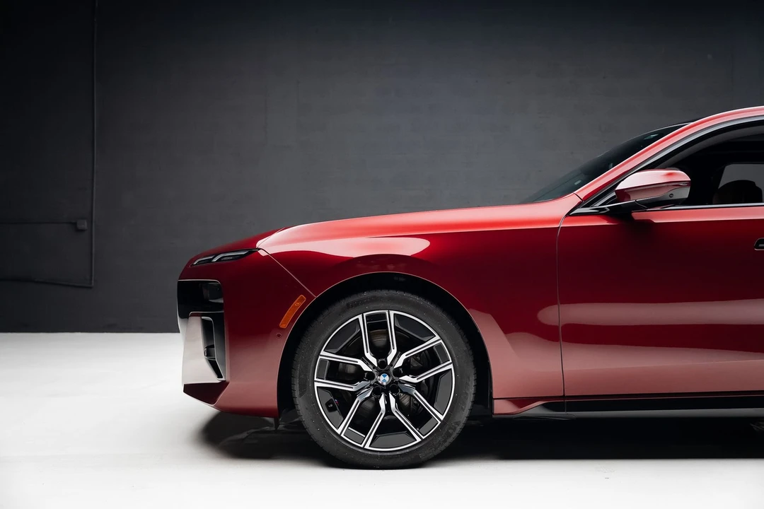 2025 BMW G70 7 Series - Image 18 of 21