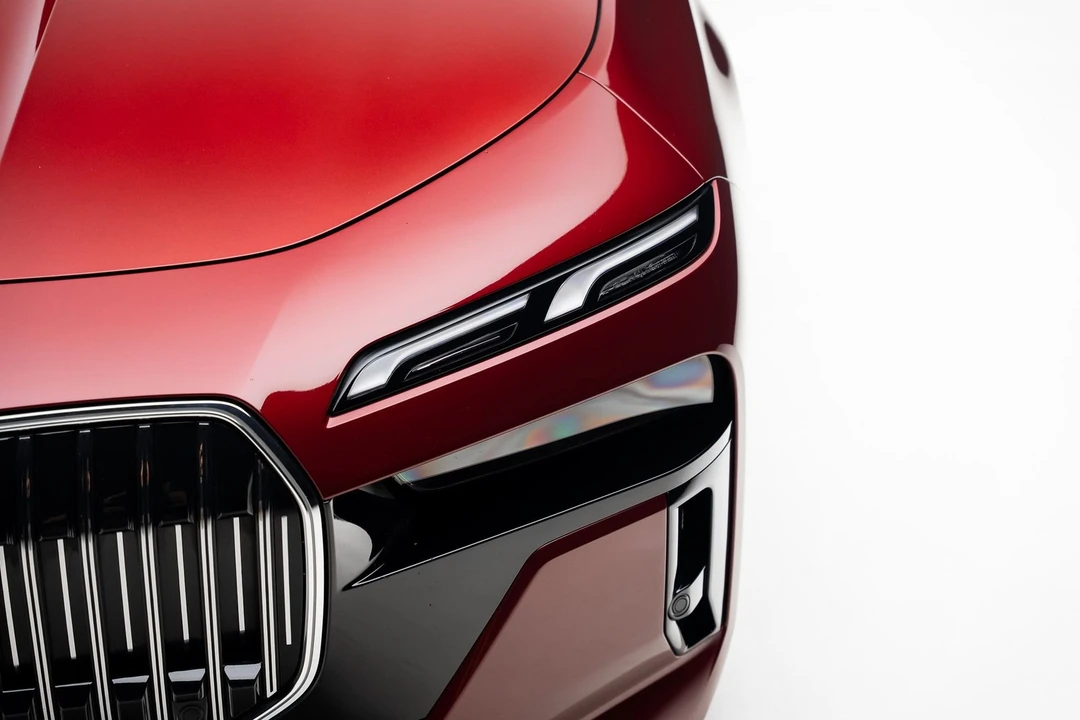 2025 BMW G70 7 Series - Image 11 of 21