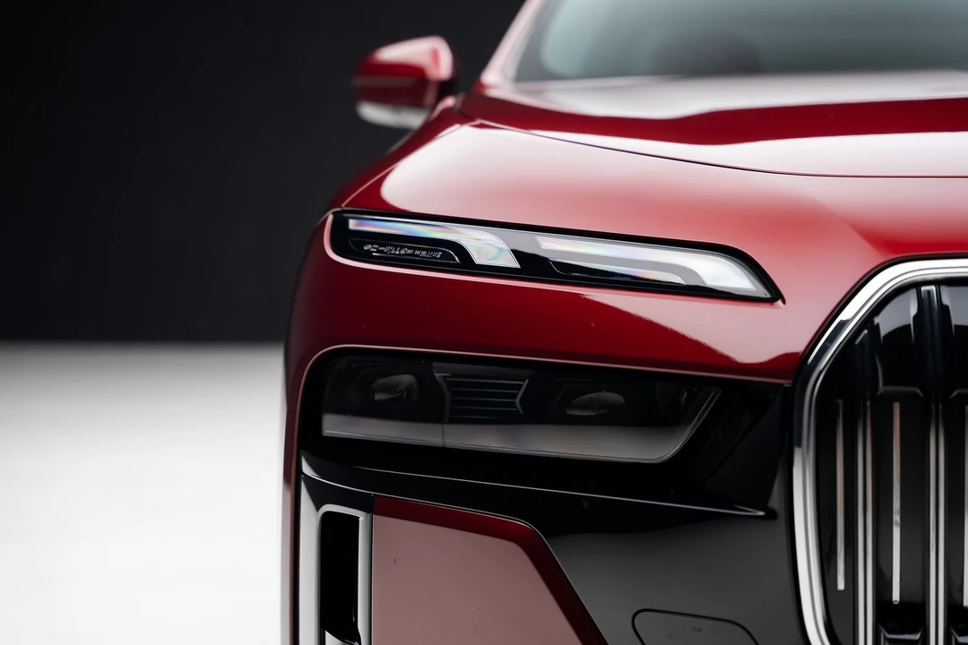 2025 BMW G70 7 Series - Image 9 of 21