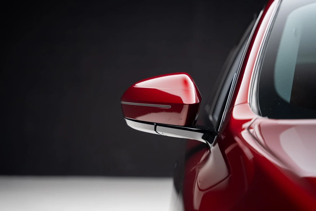 2025 BMW G70 7 Series - Image 14 of 21